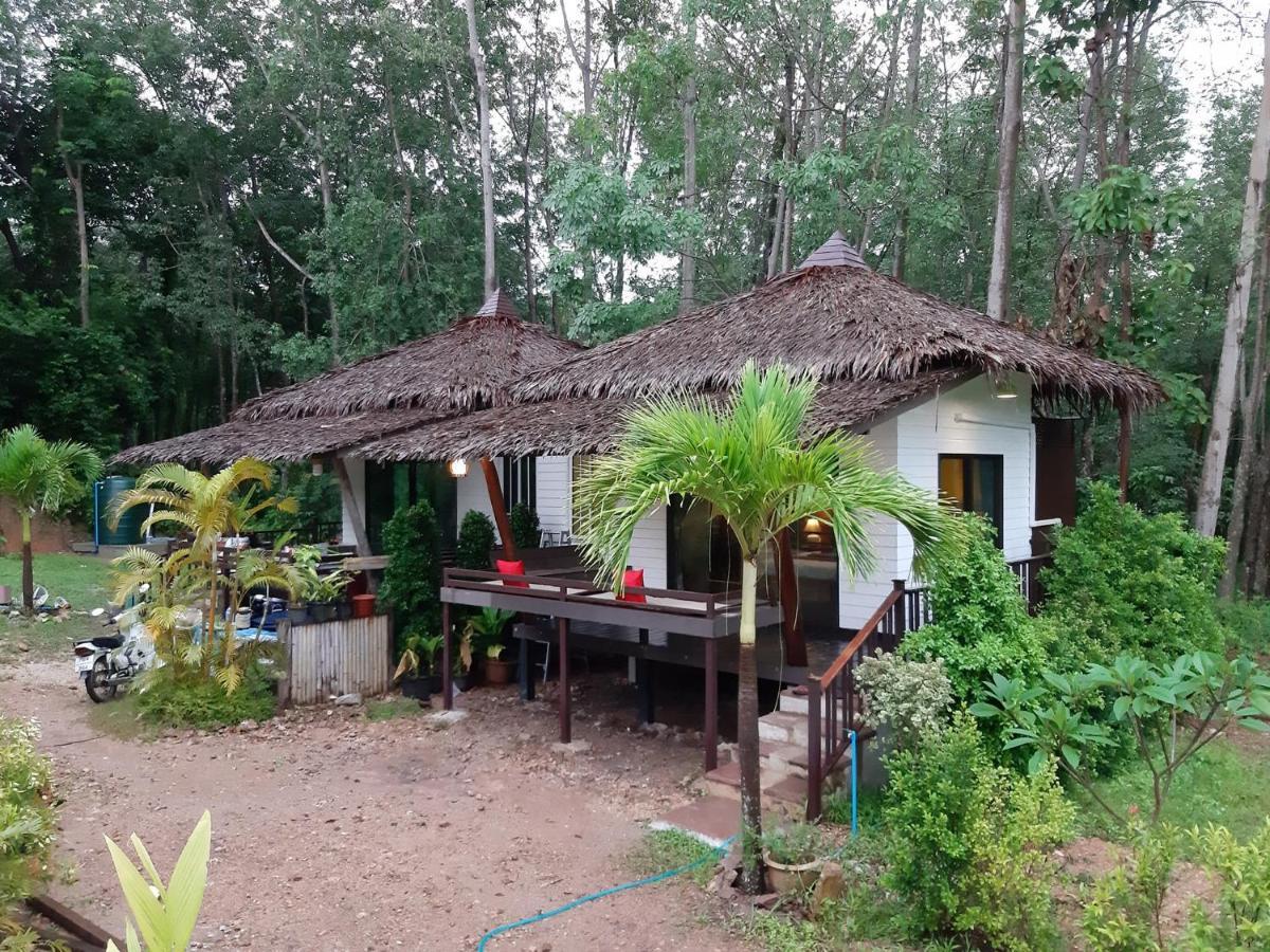 Little Rock Kohjum Hotell Koh Jum Eksteriør bilde